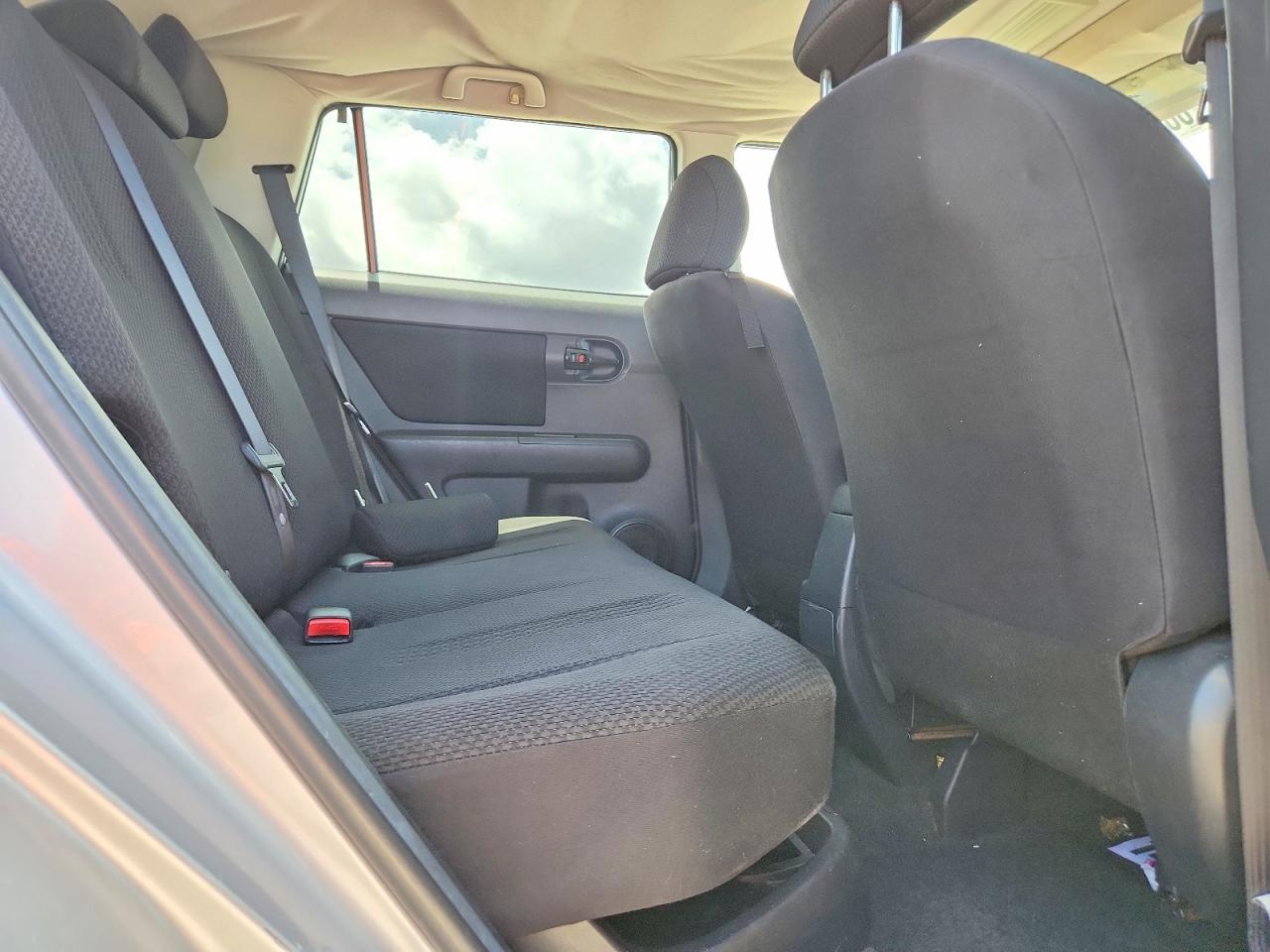 2009 TOYOTA SCION