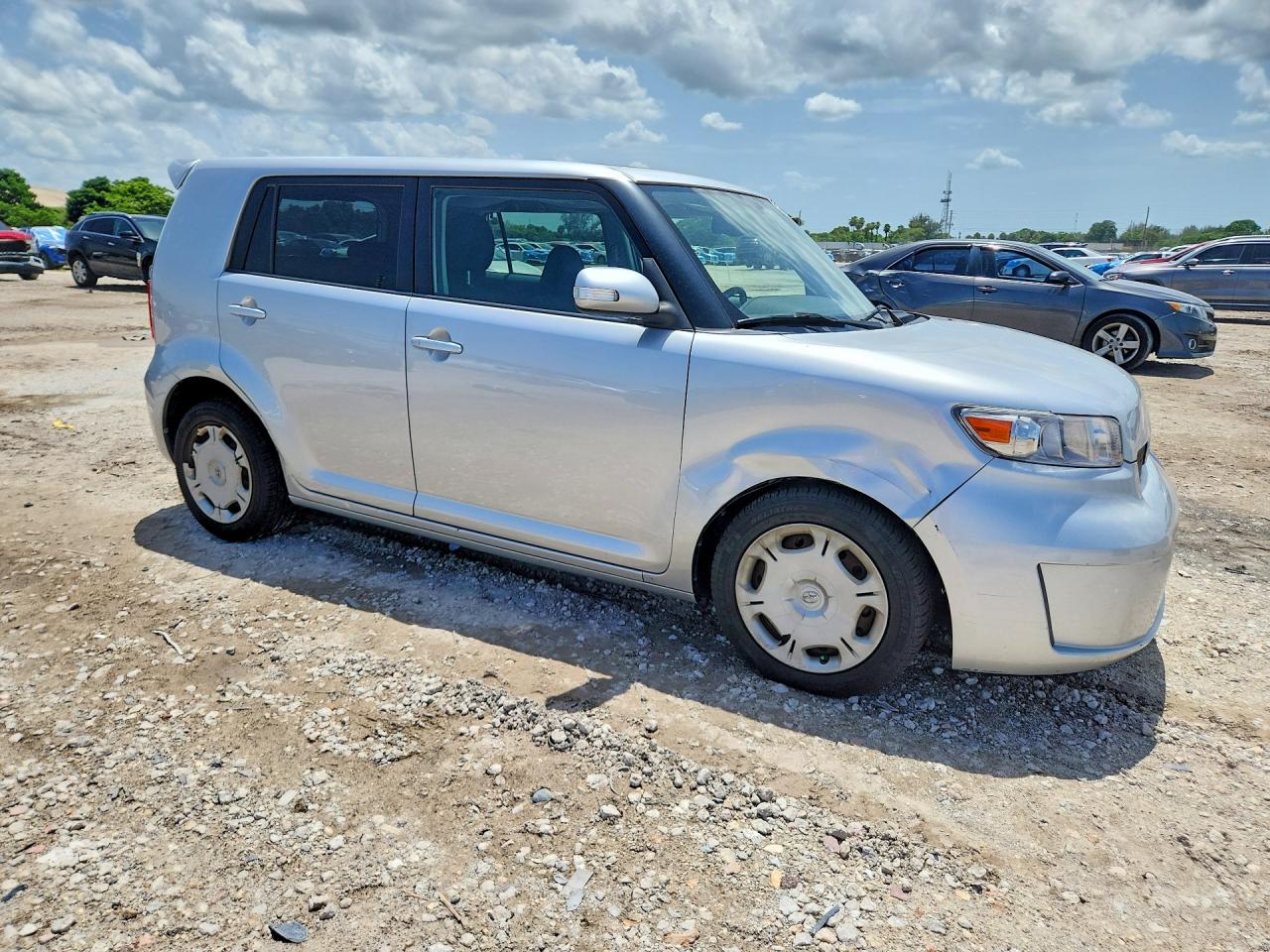 2009 TOYOTA SCION