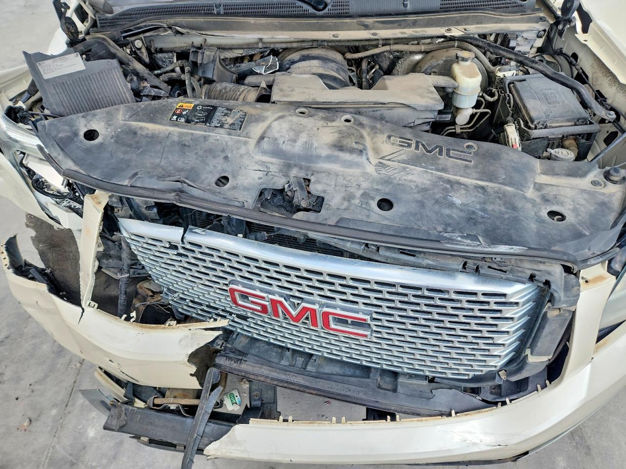 2015 GMC YUKON