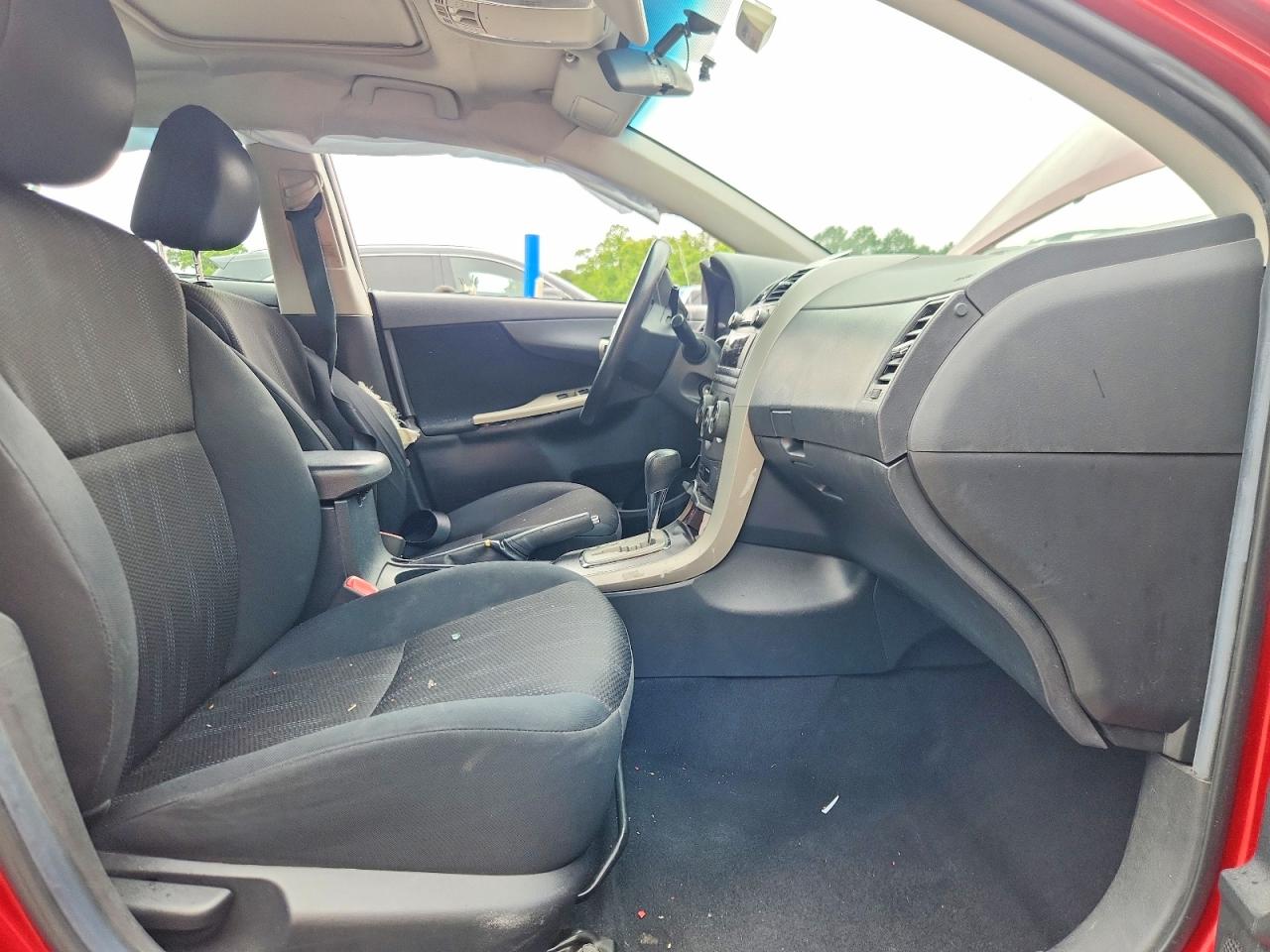 2011 TOYOTA COROLLA