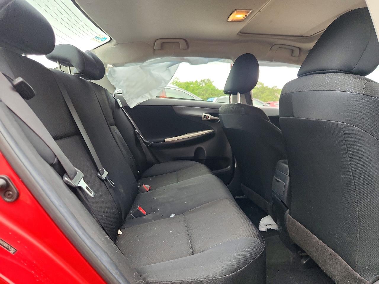 2011 TOYOTA COROLLA