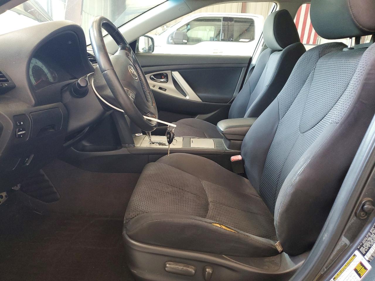 2011 TOYOTA CAMRY