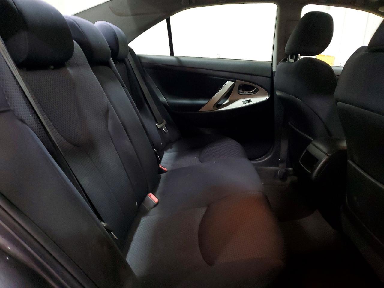 2011 TOYOTA CAMRY