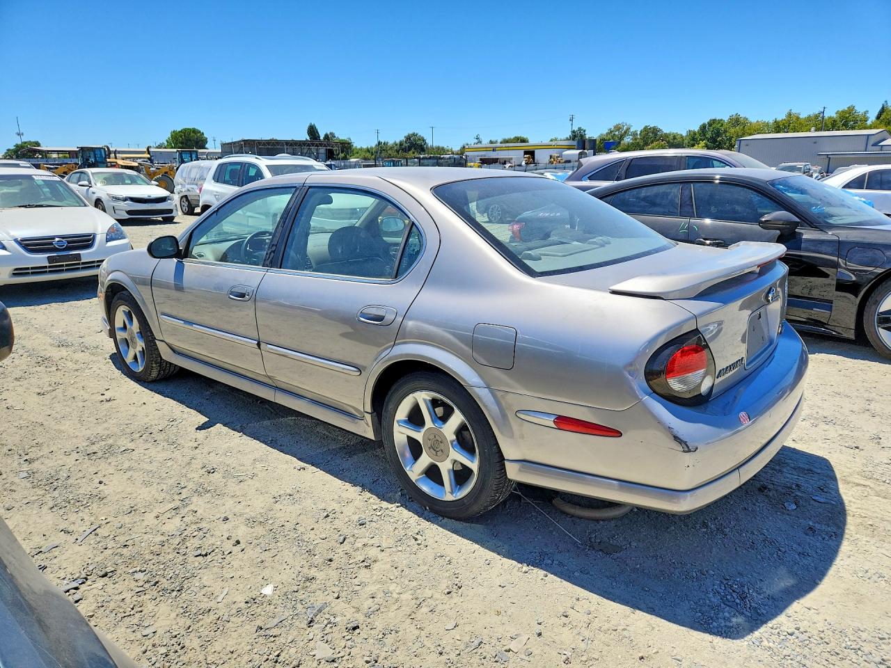 2001 NISSAN MAXIMA
