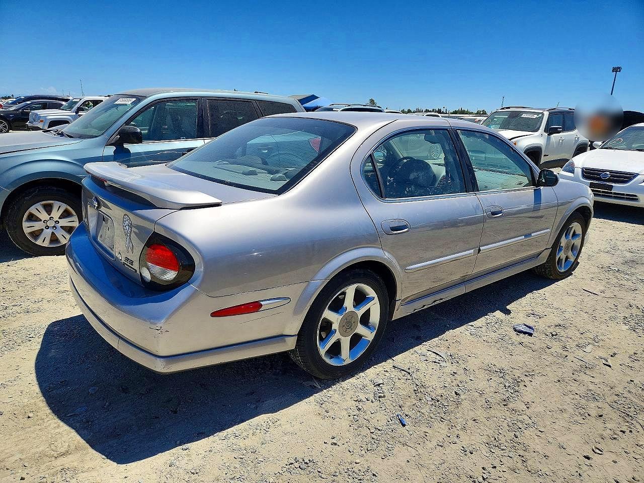 2001 NISSAN MAXIMA