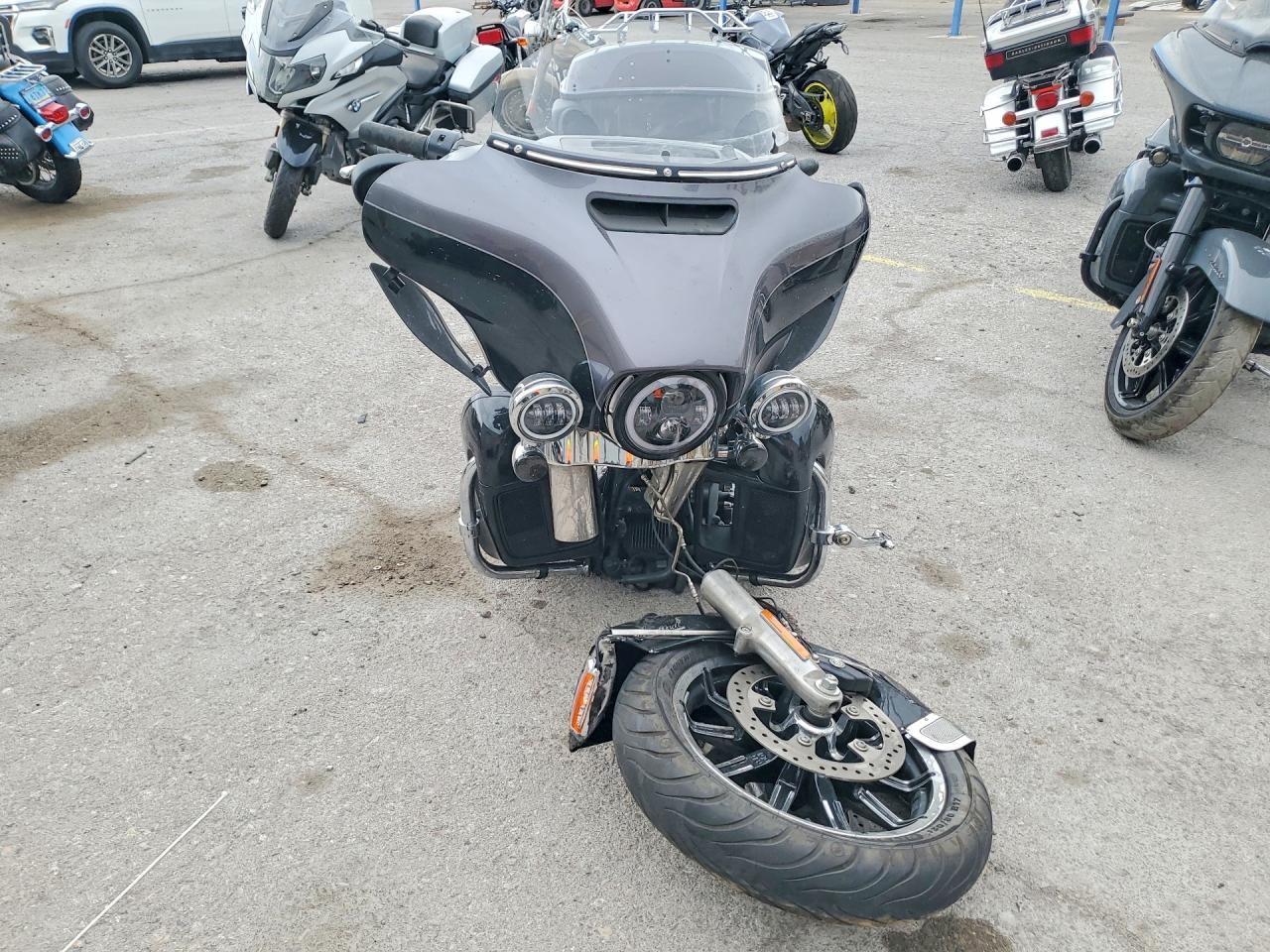 2014 HARLEY-DAVIDSON FL