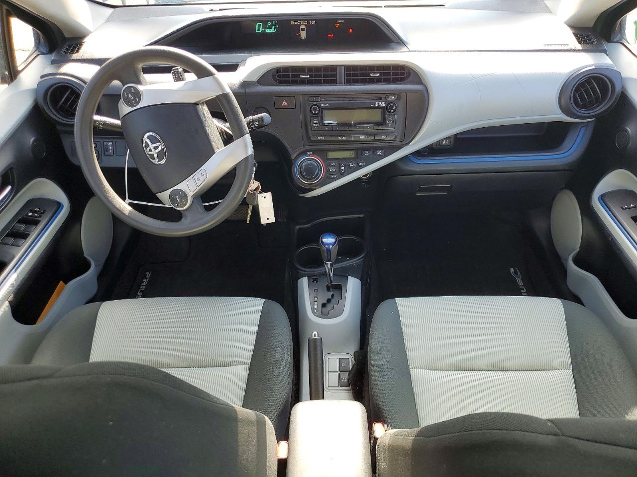 2012 TOYOTA PRIUS