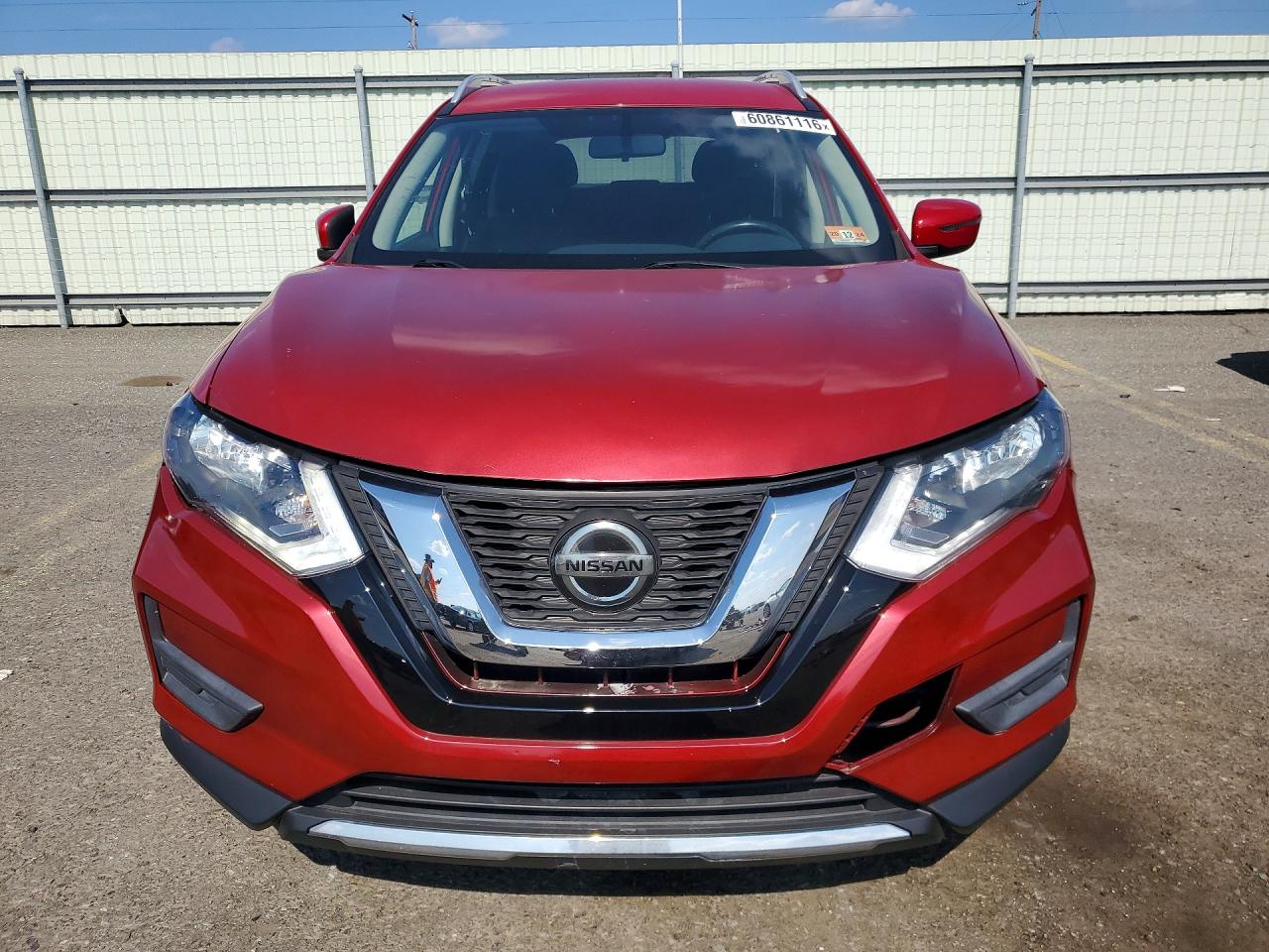 2017 NISSAN ROGUE