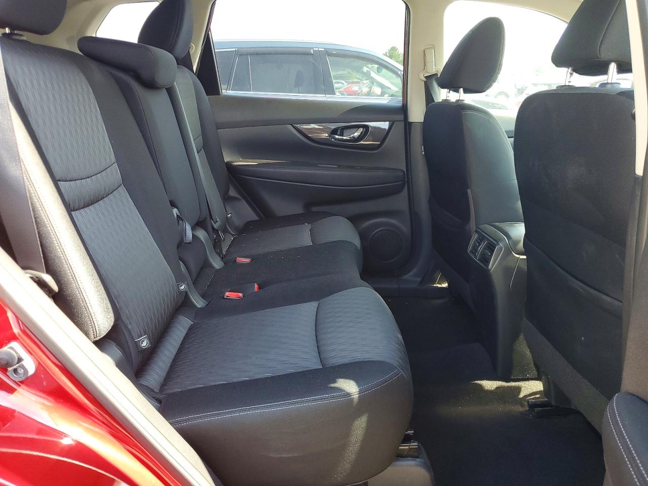 2017 NISSAN ROGUE