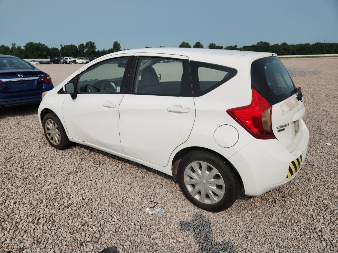 2016 NISSAN VERSA