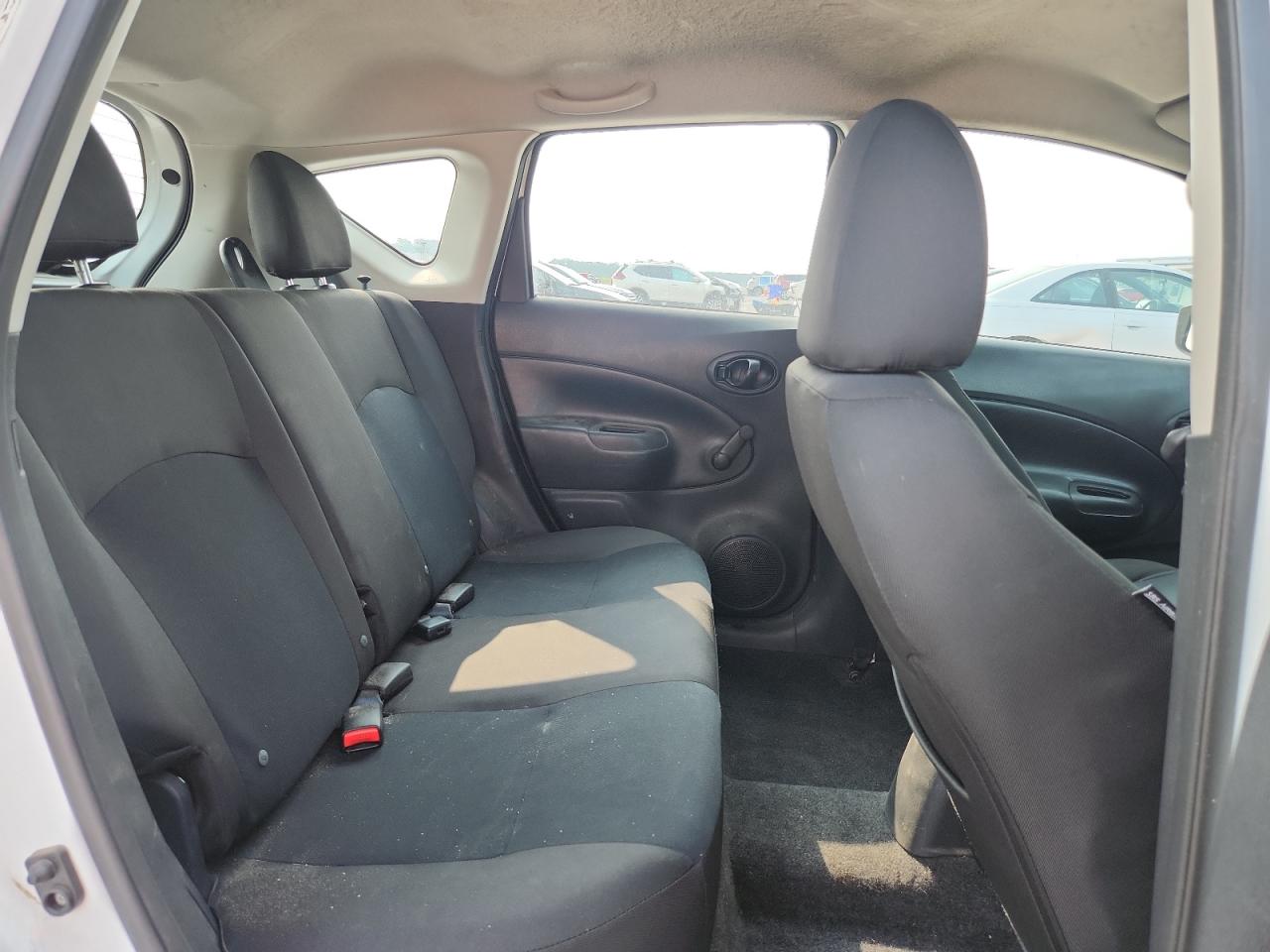 2016 NISSAN VERSA