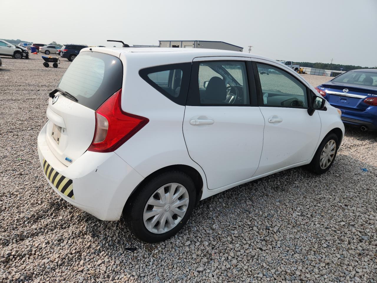 2016 NISSAN VERSA