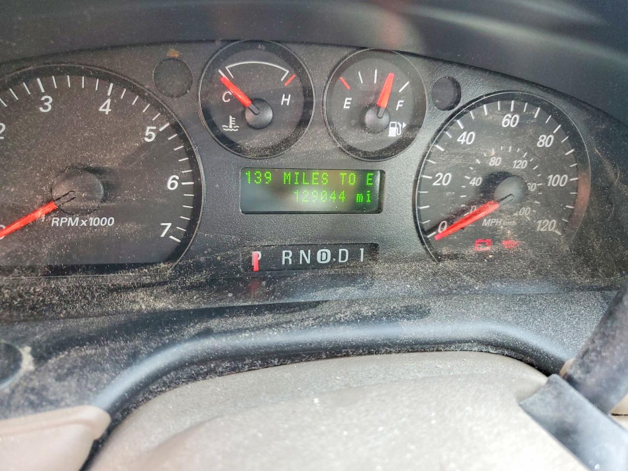 2005 FORD TAURUS