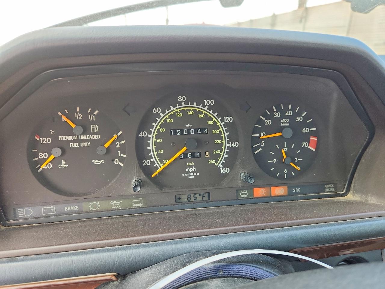 1995 MERCEDES-BENZ E-CLASS