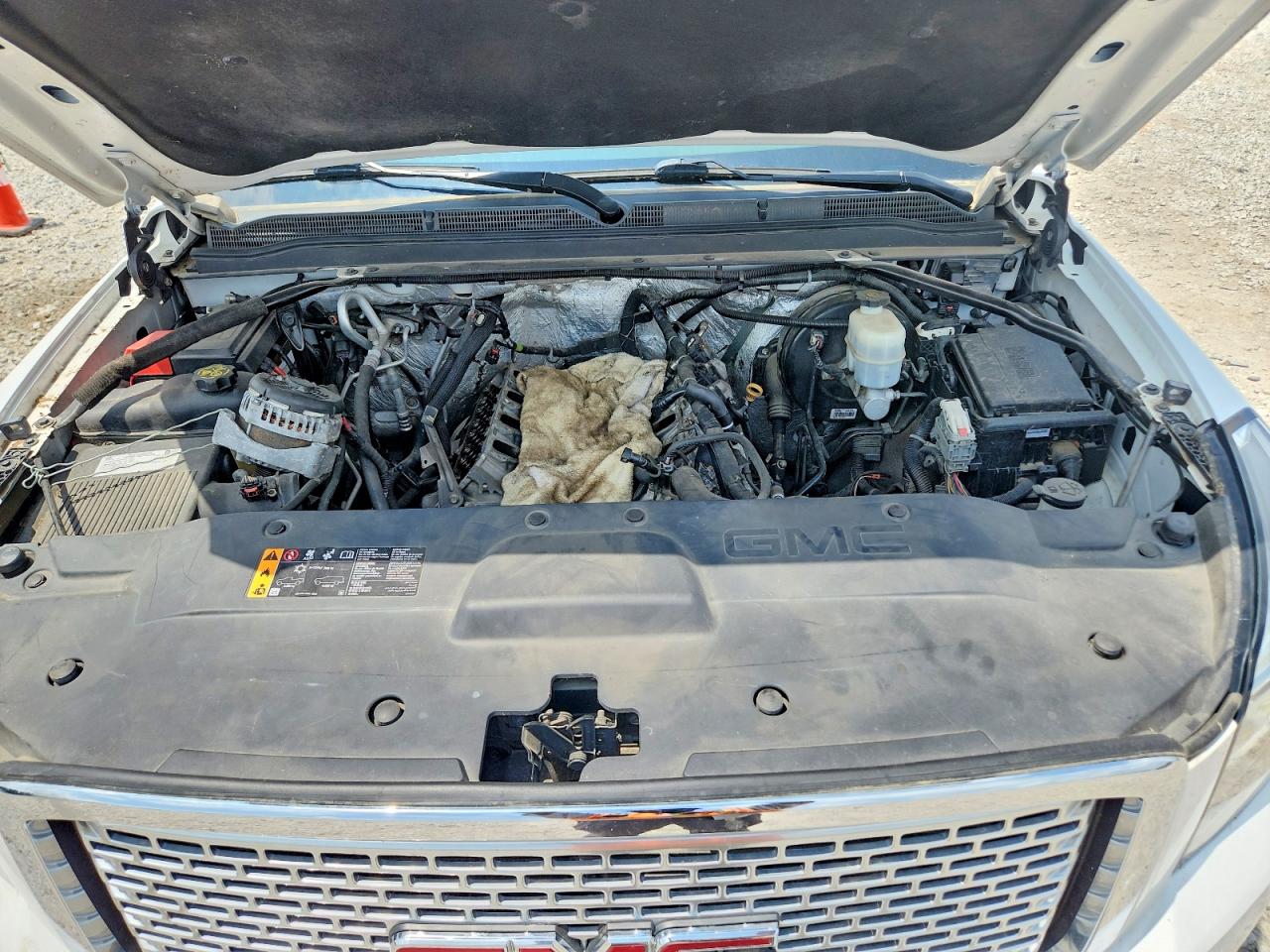 2017 GMC YUKON