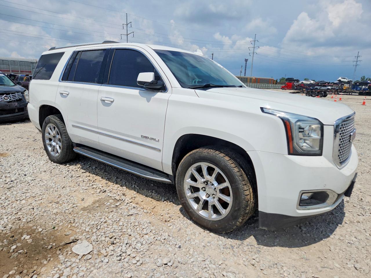 2017 GMC YUKON