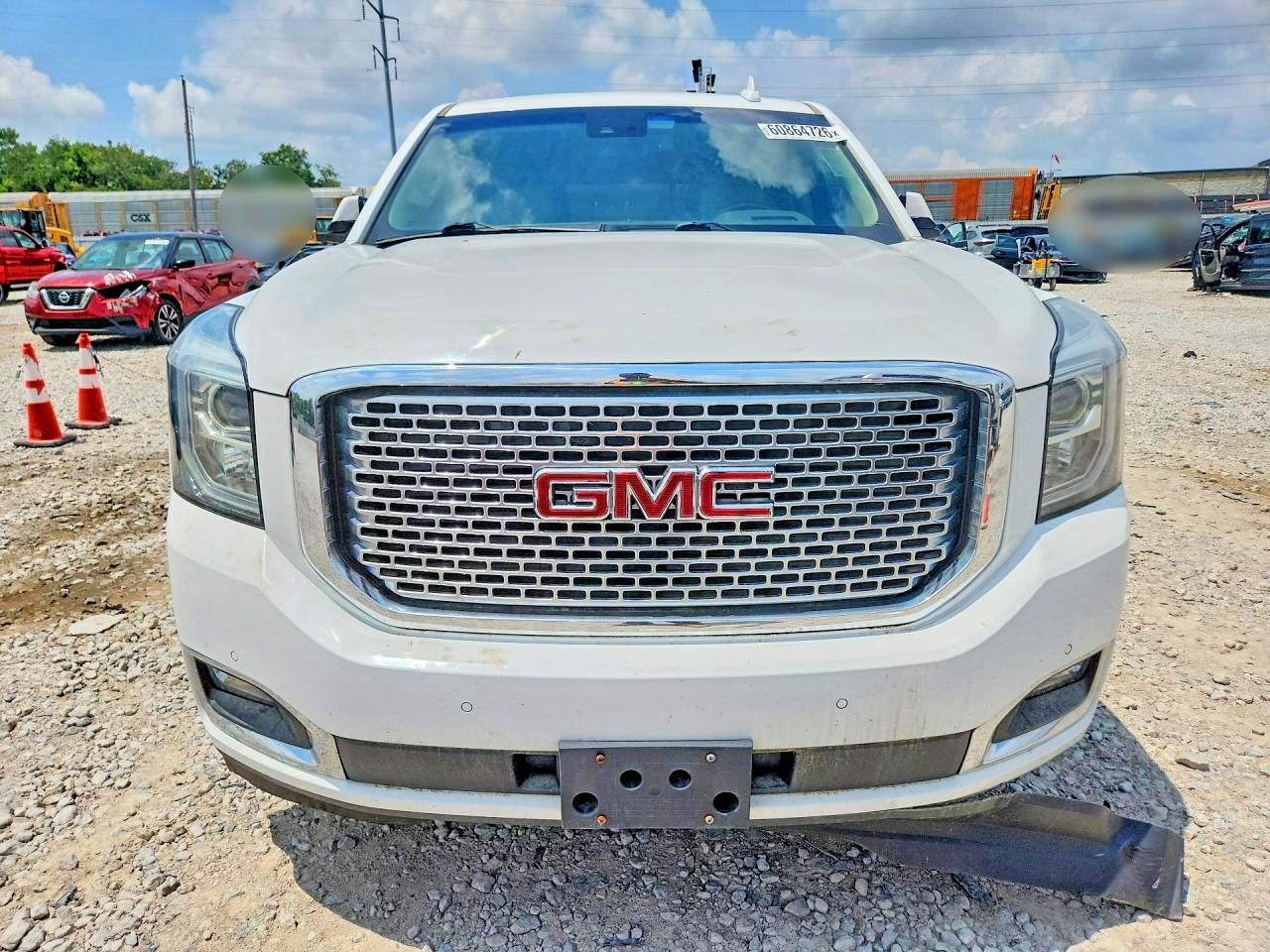 2017 GMC YUKON