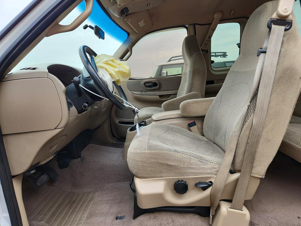 2000 FORD F150