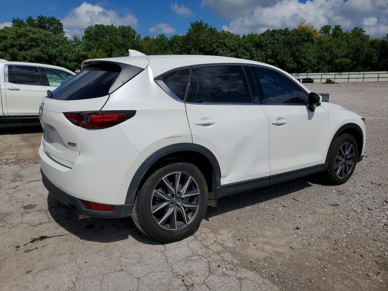 2017 MAZDA CX-5