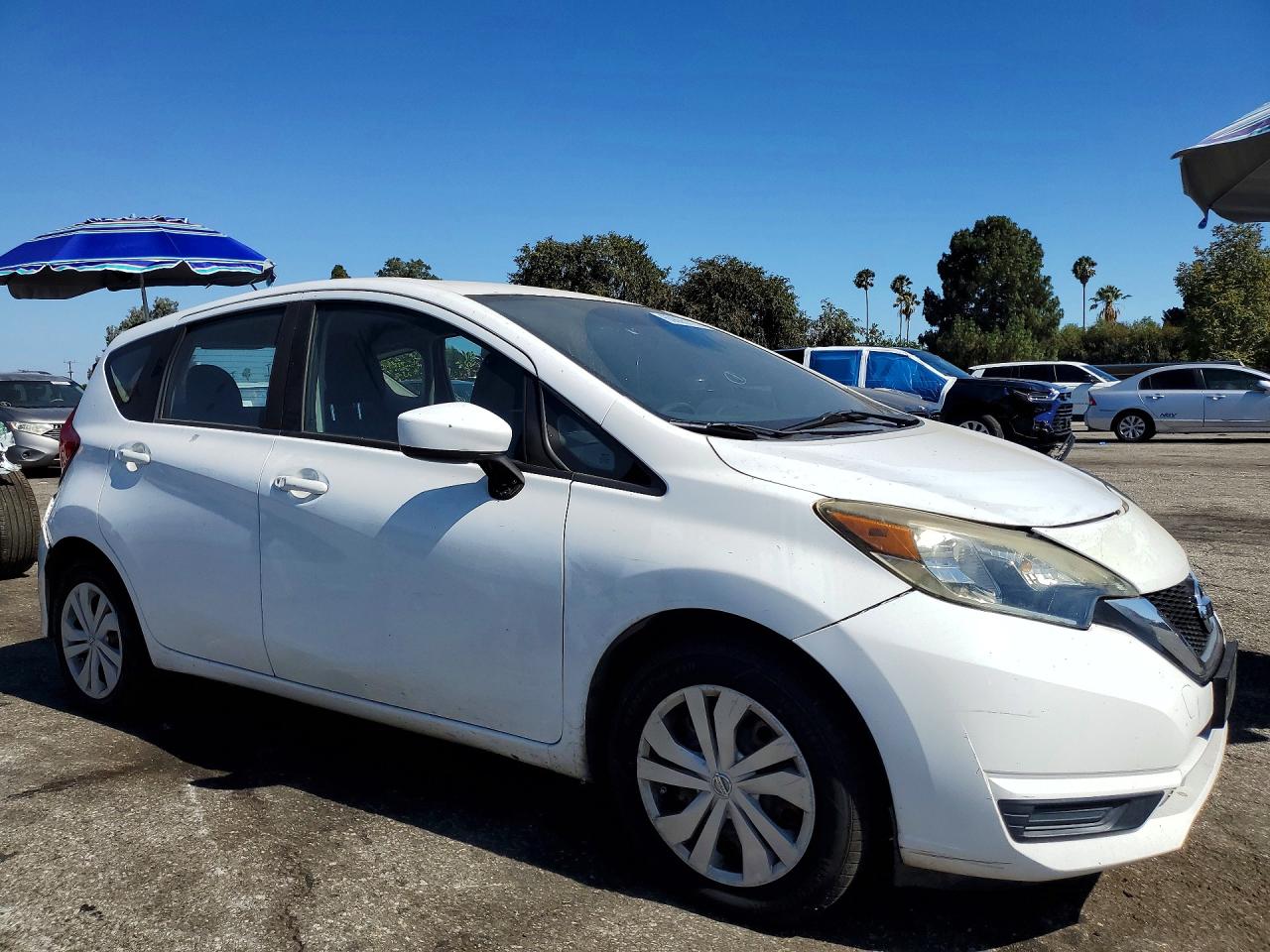 2017 NISSAN VERSA