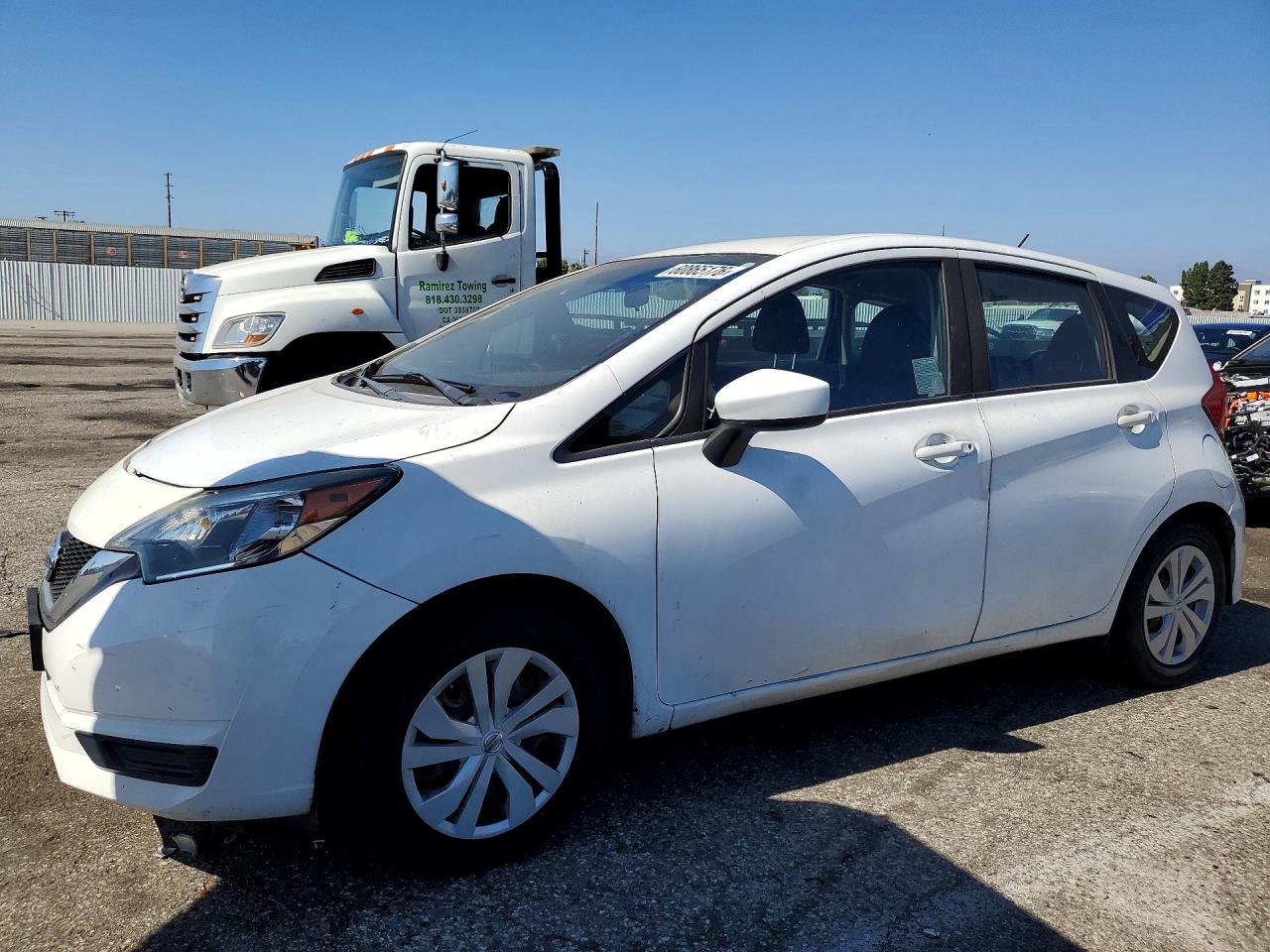 2017 NISSAN VERSA