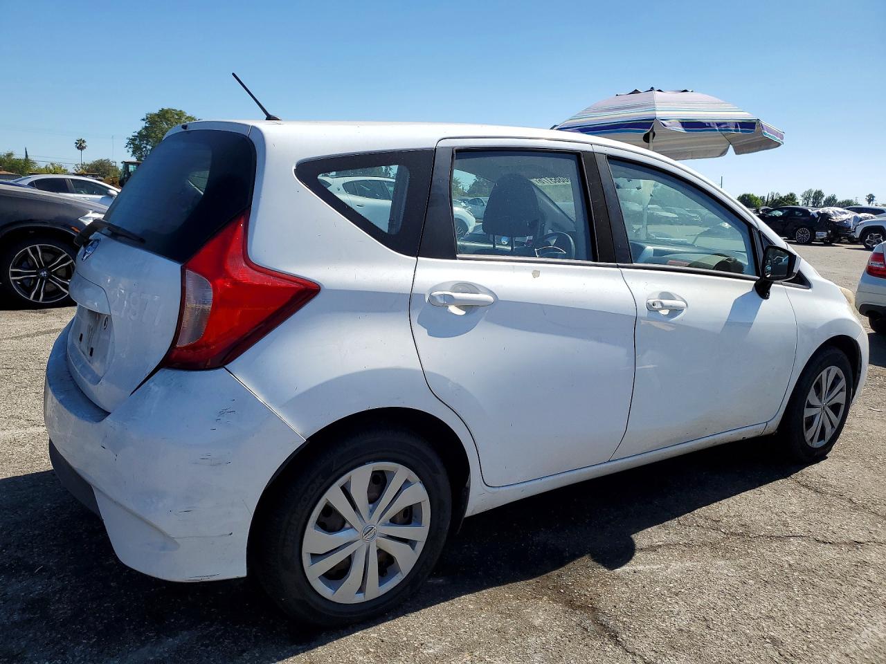 2017 NISSAN VERSA