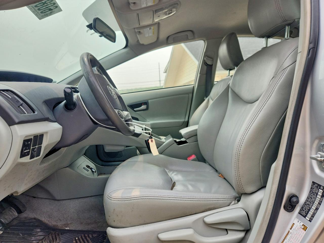 2010 TOYOTA PRIUS