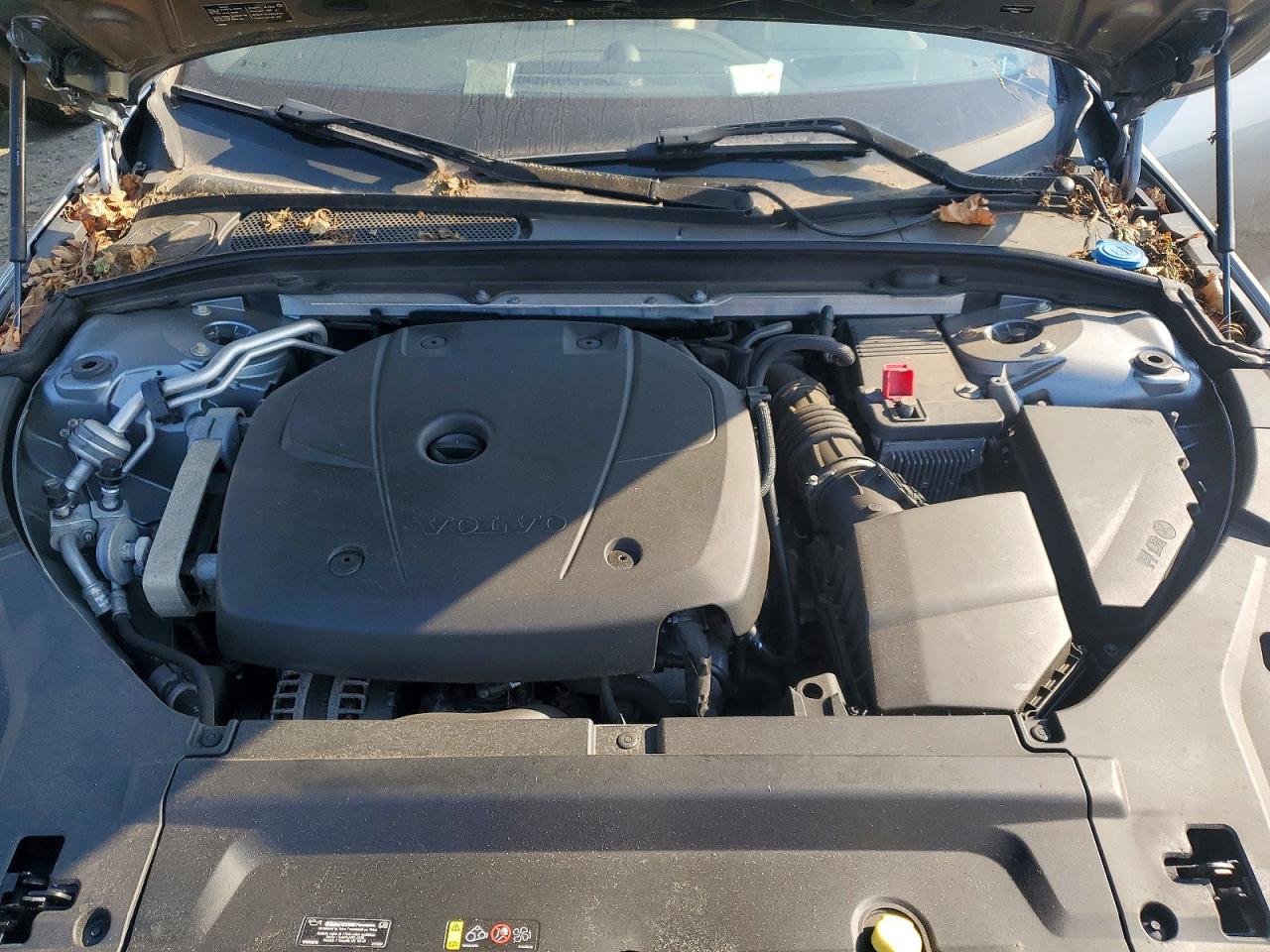 2018 VOLVO S90