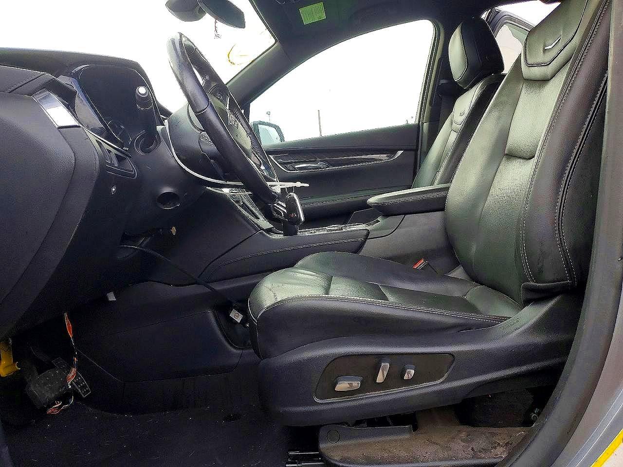 2022 CADILLAC XT6