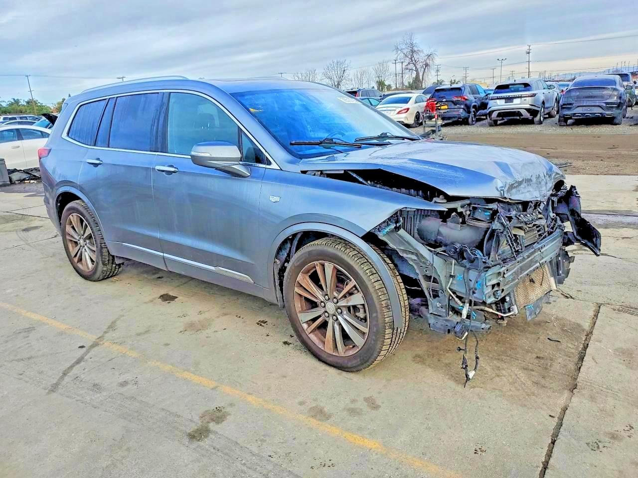 2022 CADILLAC XT6