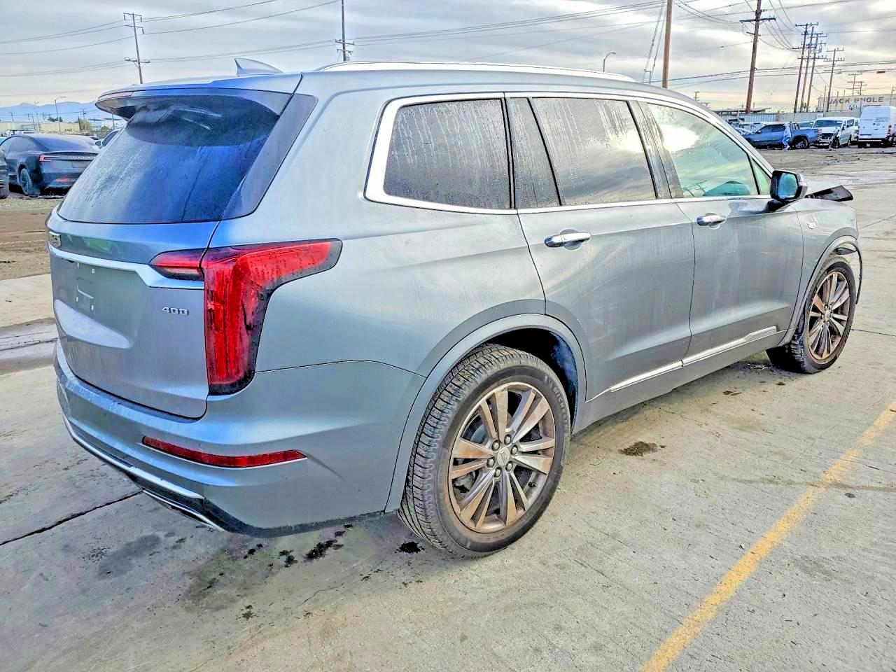 2022 CADILLAC XT6