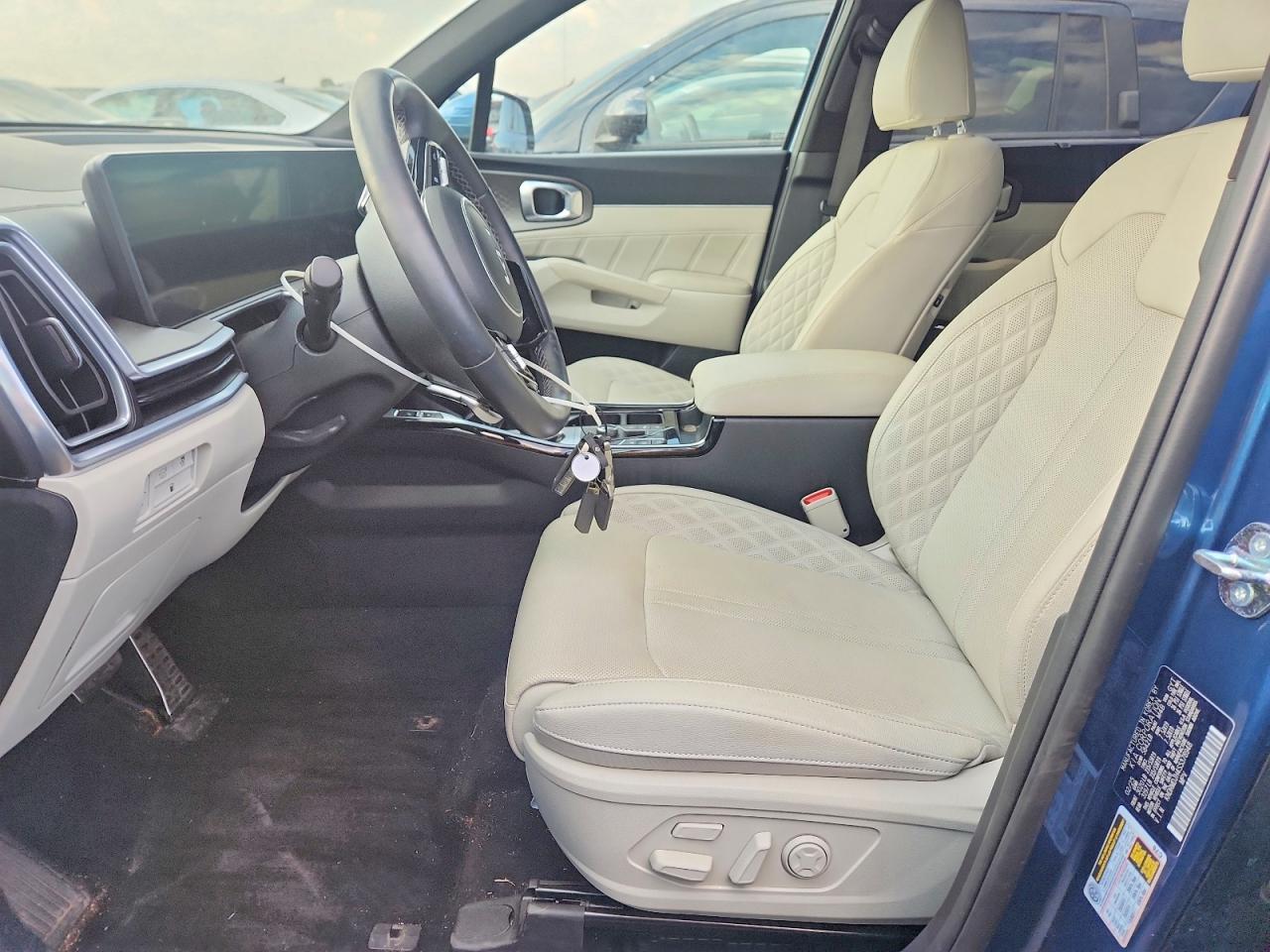2025 KIA SORENTO