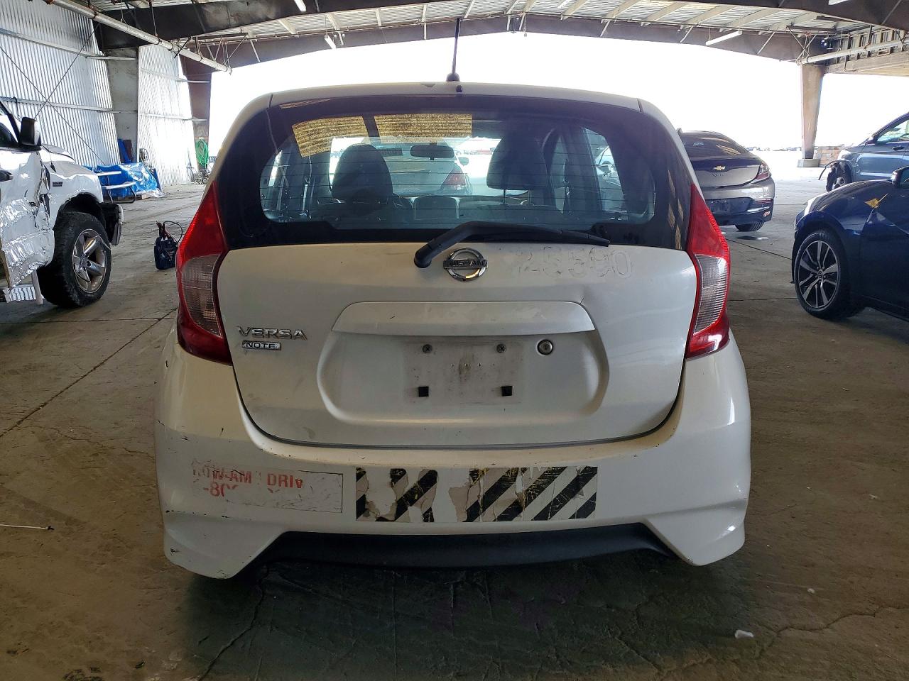 2017 NISSAN VERSA