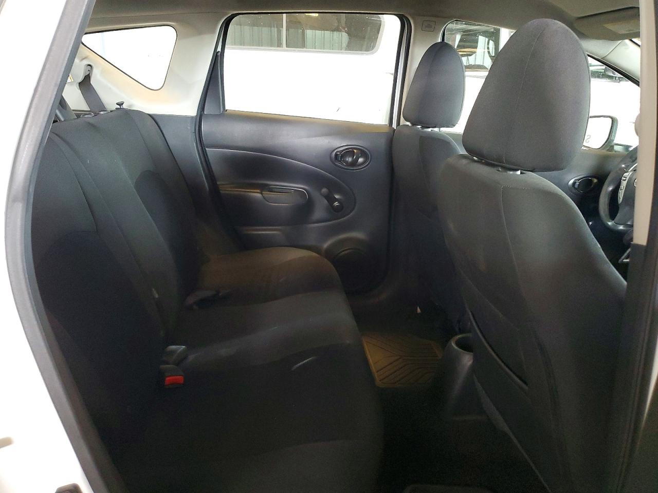 2017 NISSAN VERSA