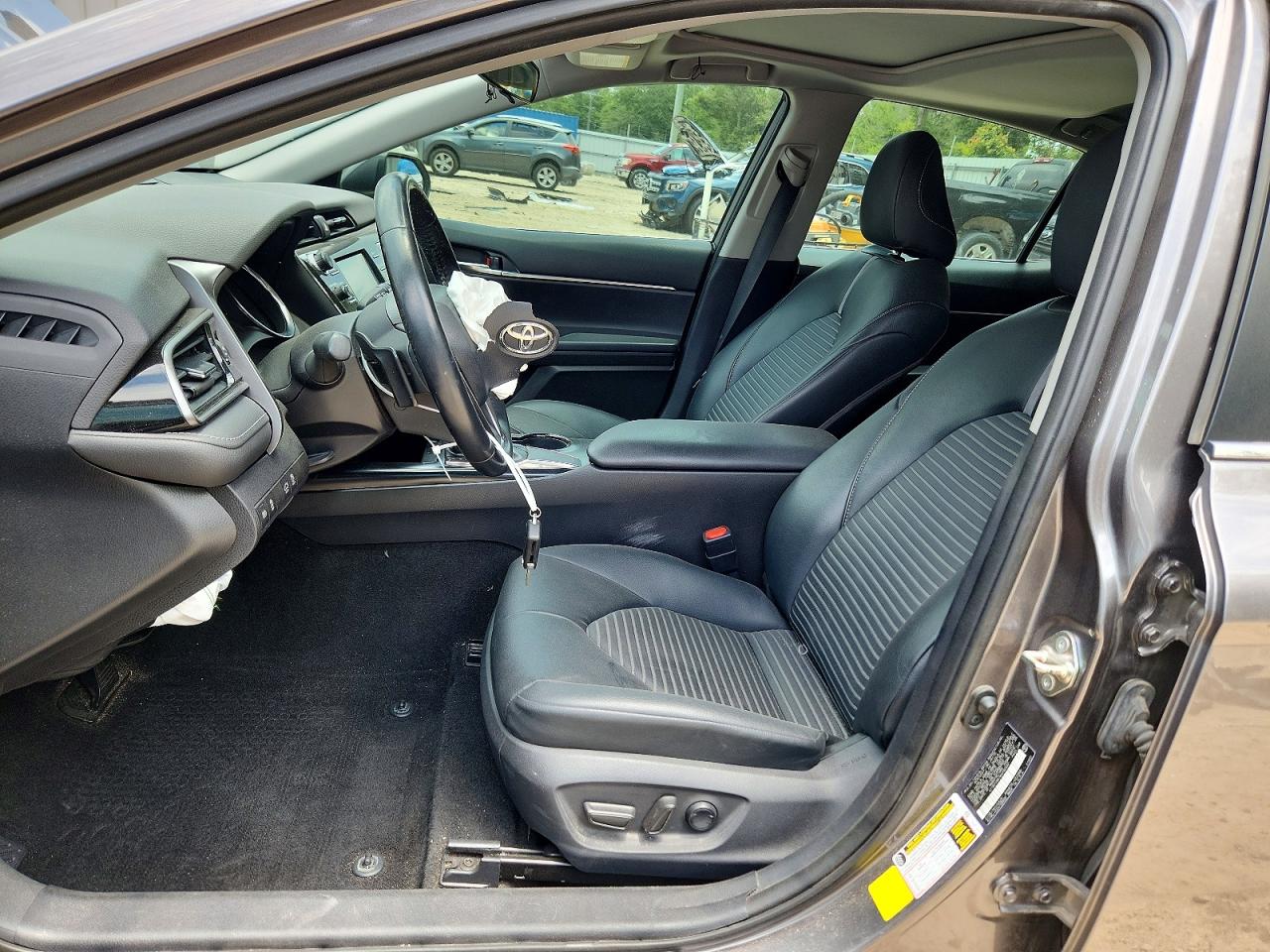 2019 TOYOTA CAMRY