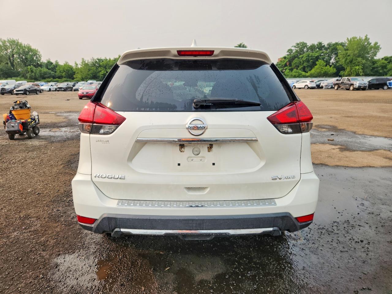 2017 NISSAN ROGUE