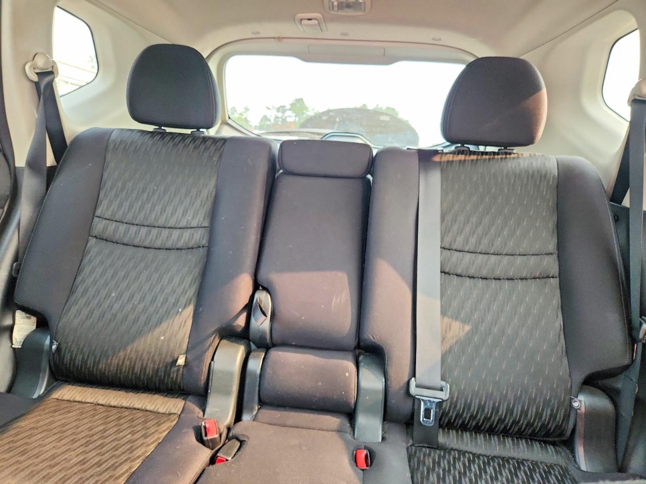 2017 NISSAN ROGUE
