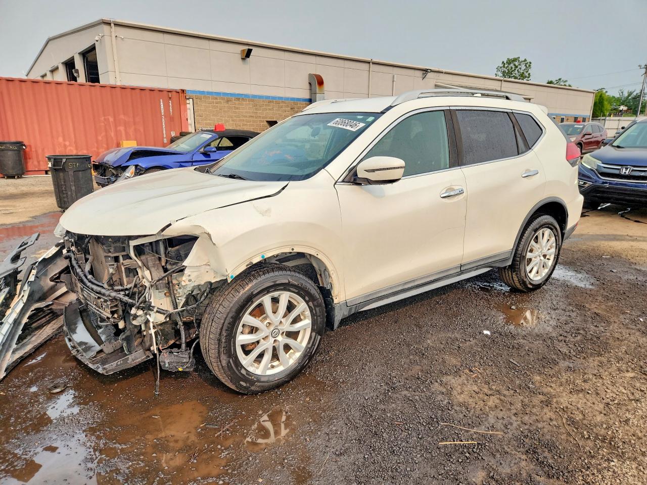 2017 NISSAN ROGUE