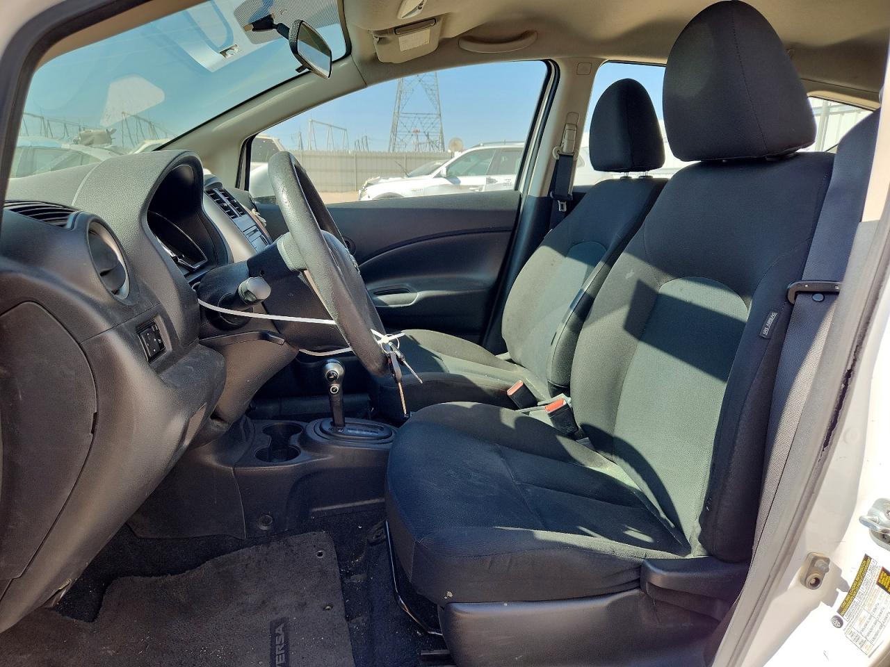 2017 NISSAN VERSA