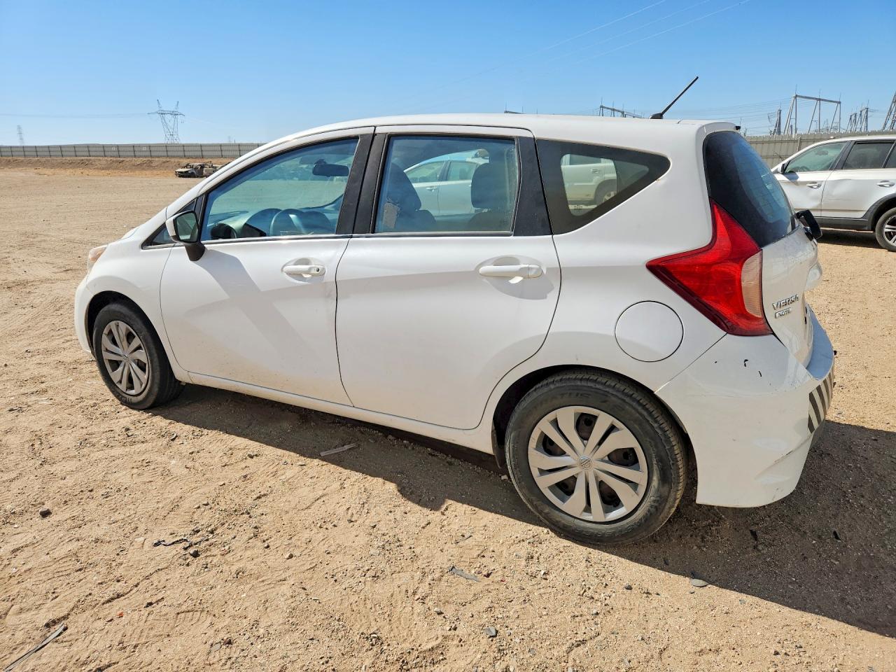 2017 NISSAN VERSA