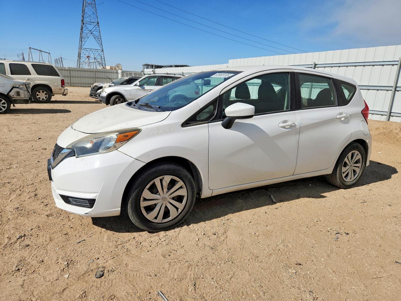 2017 NISSAN VERSA
