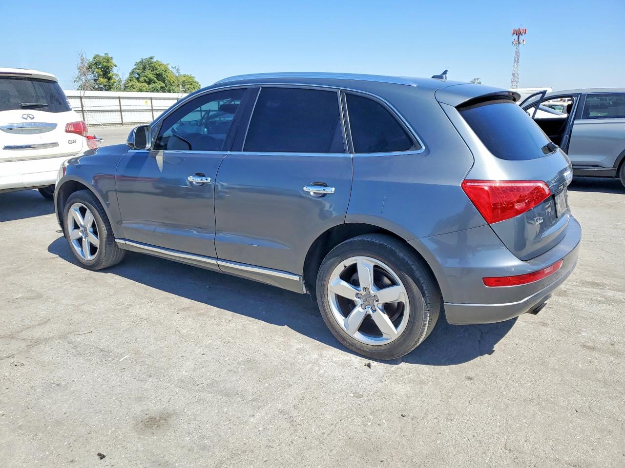 2012 AUDI Q5