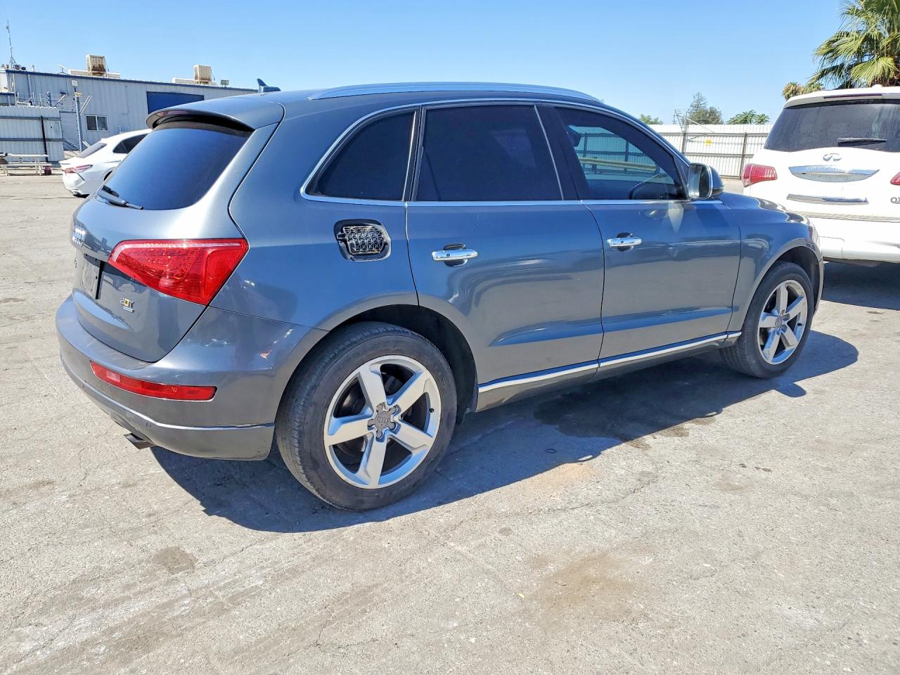 2012 AUDI Q5