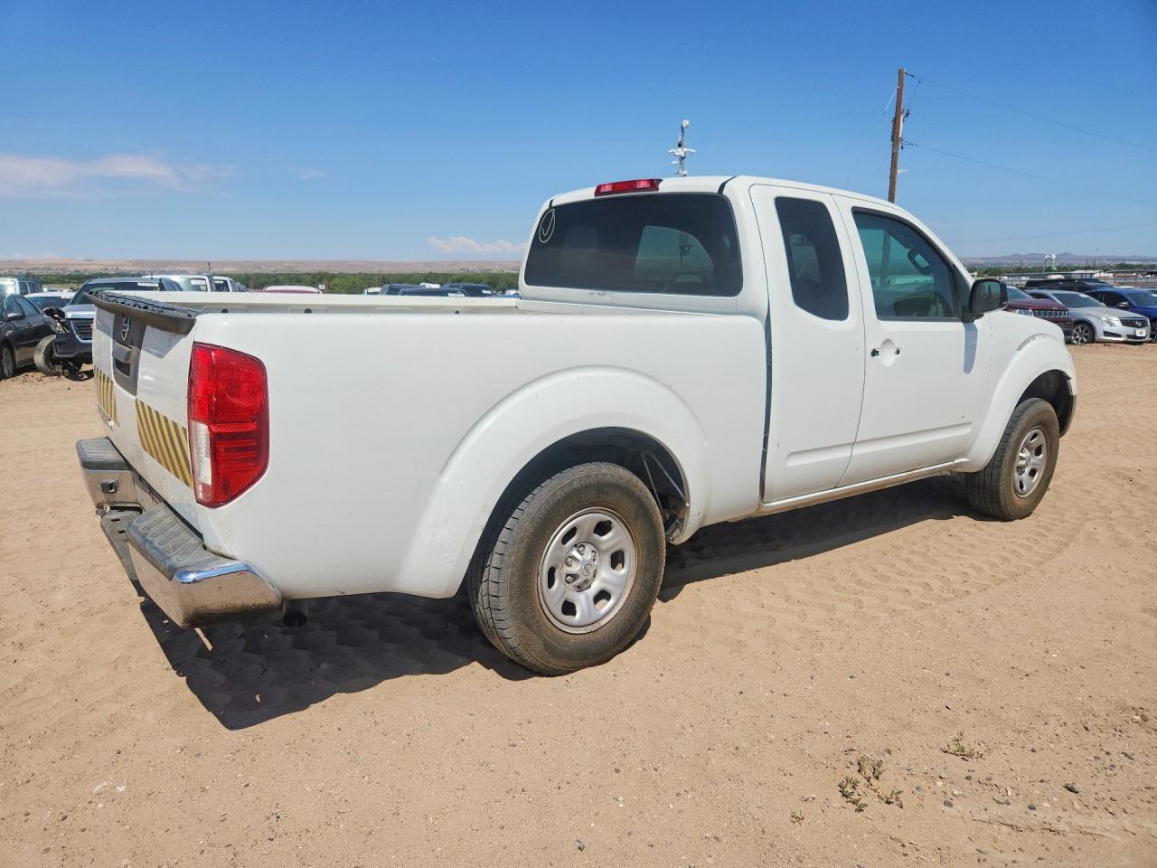 2016 NISSAN FRONTIER