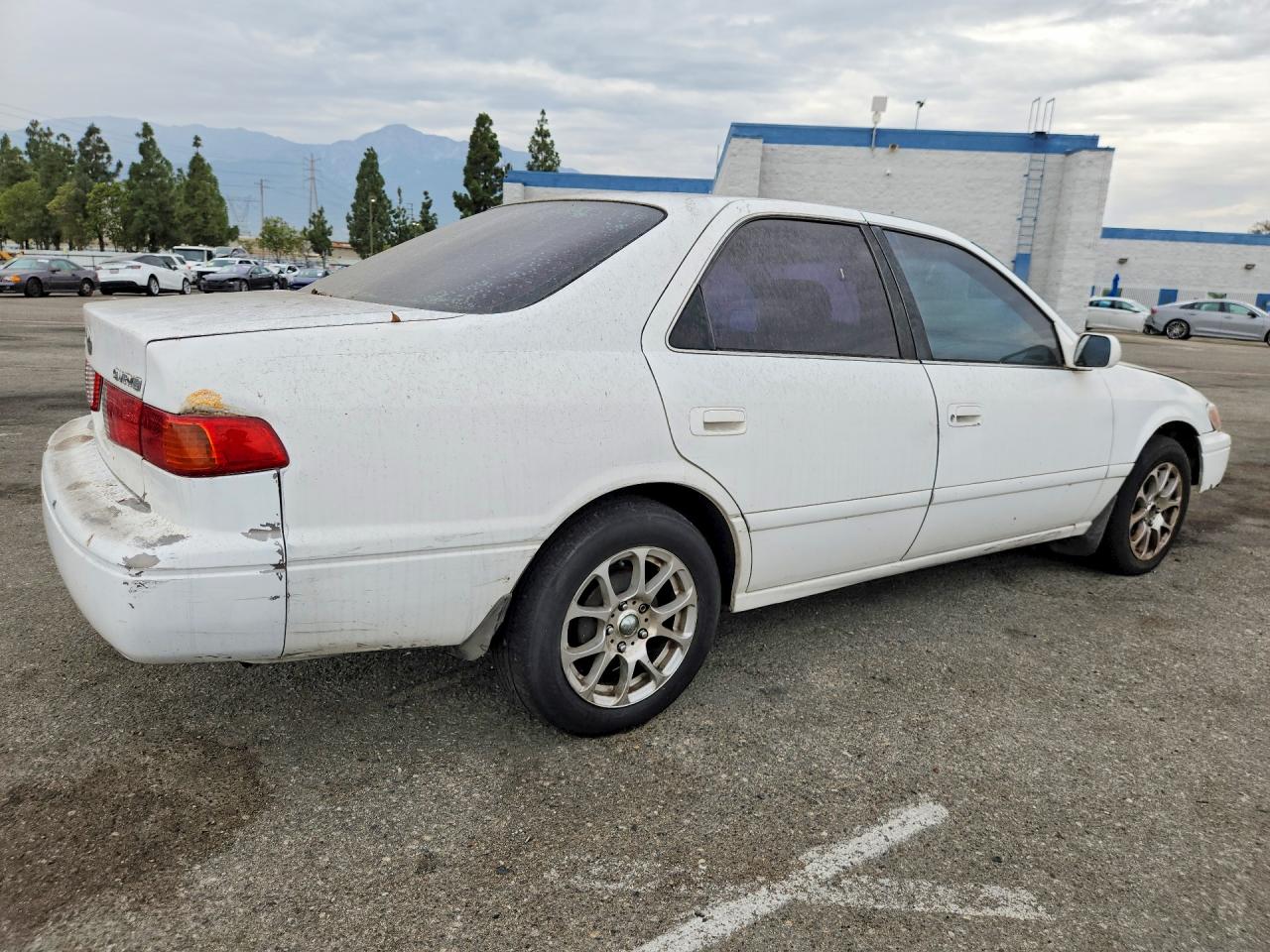 2000 TOYOTA CAMRY