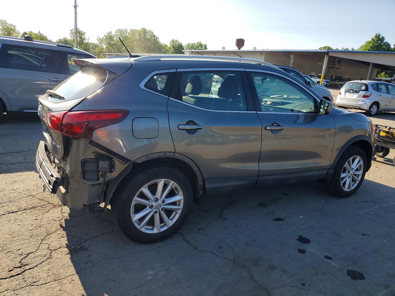 2018 NISSAN ROGUE