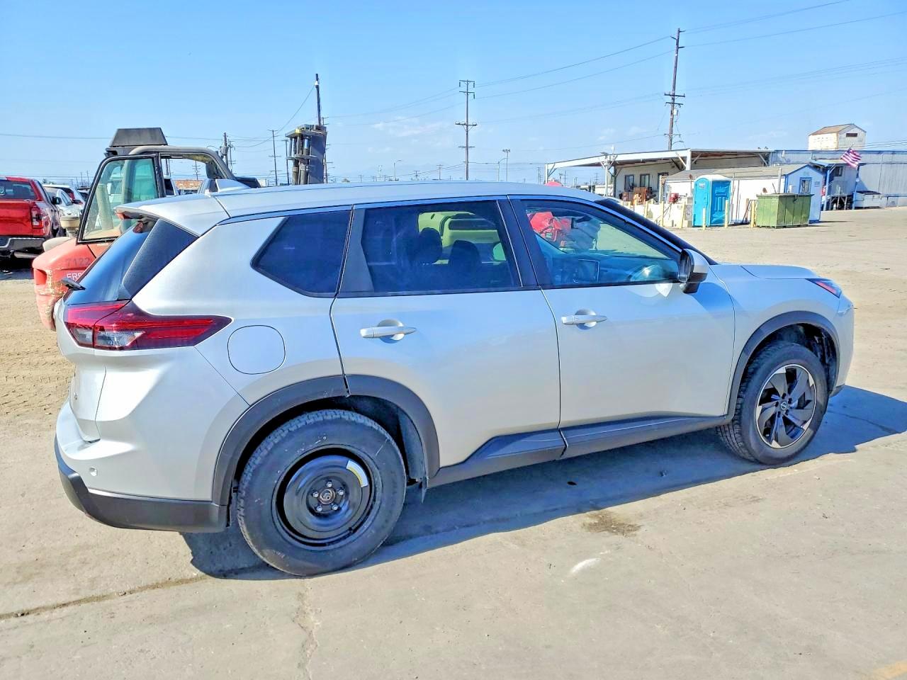 2025 NISSAN ROGUE