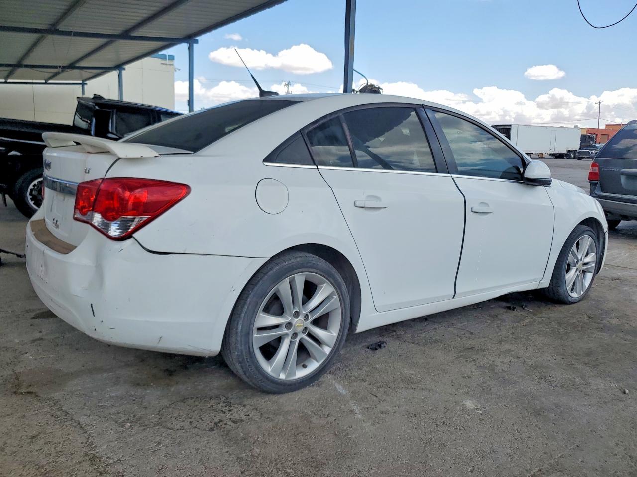 2011 CHEVROLET CRUZE