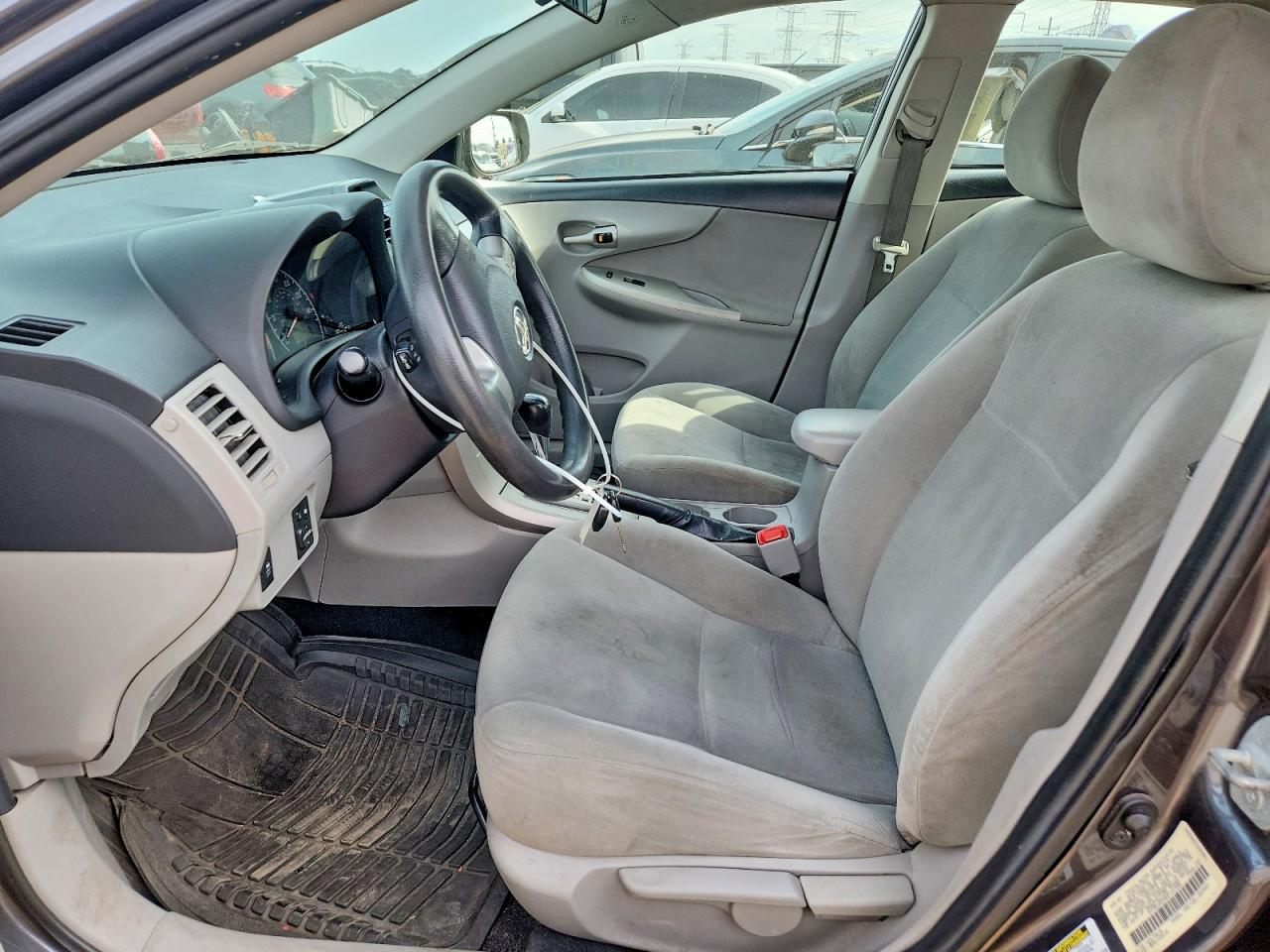 2013 TOYOTA COROLLA