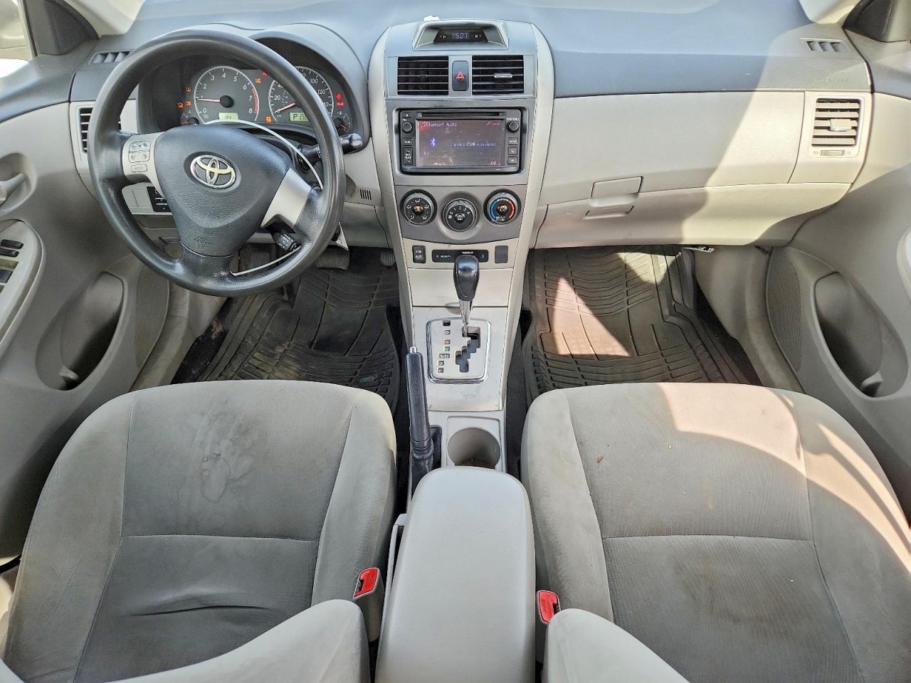 2013 TOYOTA COROLLA